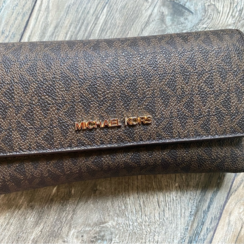 Michael Kors Set - Picture 3 of 16